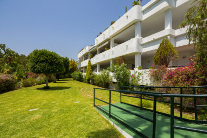 db9677b788bbeacef5423f998f4fd602 - 47