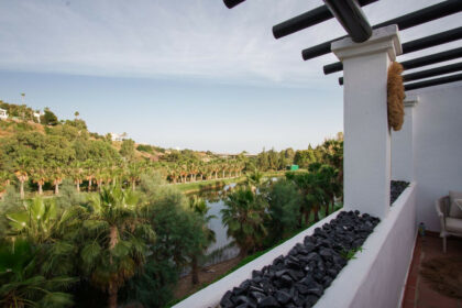 dc0f8ba6ec66e3805078a6f28f4c9b8f - 17