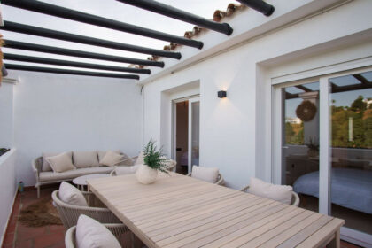 dc0f8ba6ec66e3805078a6f28f4c9b8f - 18