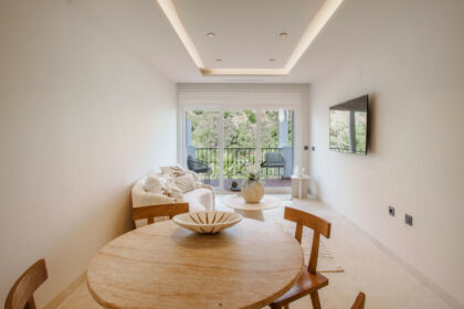 dc0f8ba6ec66e3805078a6f28f4c9b8f - 3