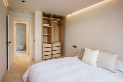 dc0f8ba6ec66e3805078a6f28f4c9b8f - 9