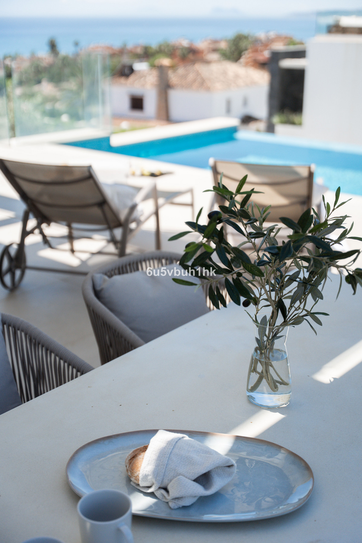 dc91bcda7f2b33ea6b225d526e5e1a80 - 18