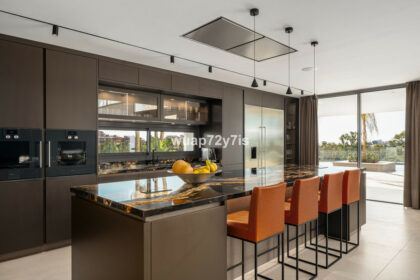 dcc6eb7bac06c6c8ccfc539cb26dfe6c - 14