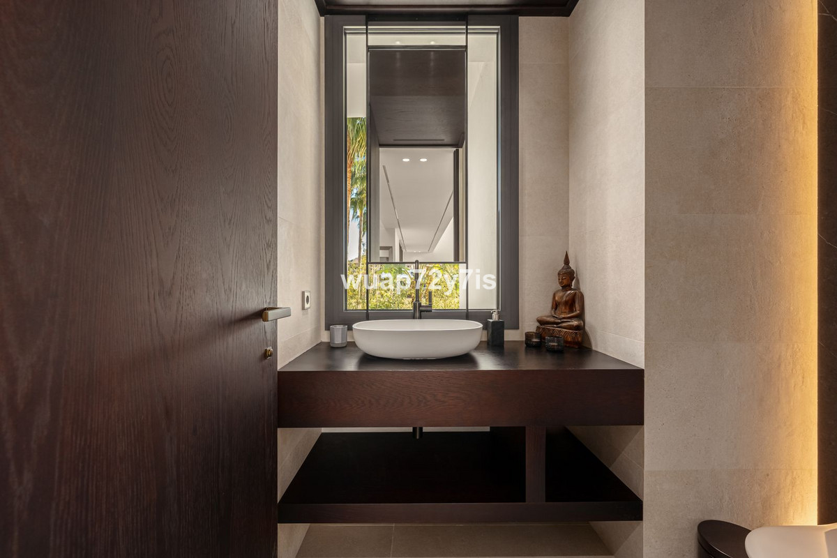 dcc6eb7bac06c6c8ccfc539cb26dfe6c - 20