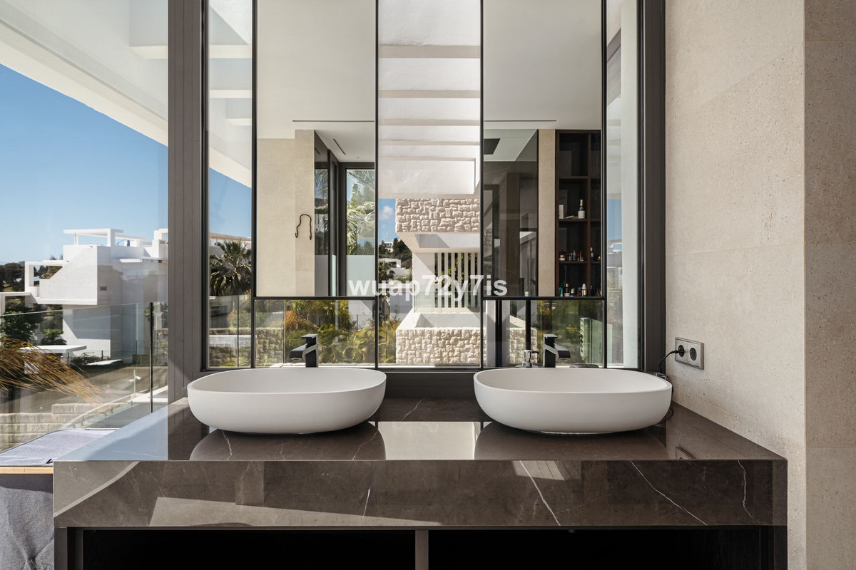 dcc6eb7bac06c6c8ccfc539cb26dfe6c - 24