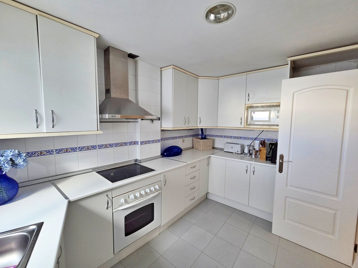 dd0e24ab147a15e924df19e0c5d35824 - 13