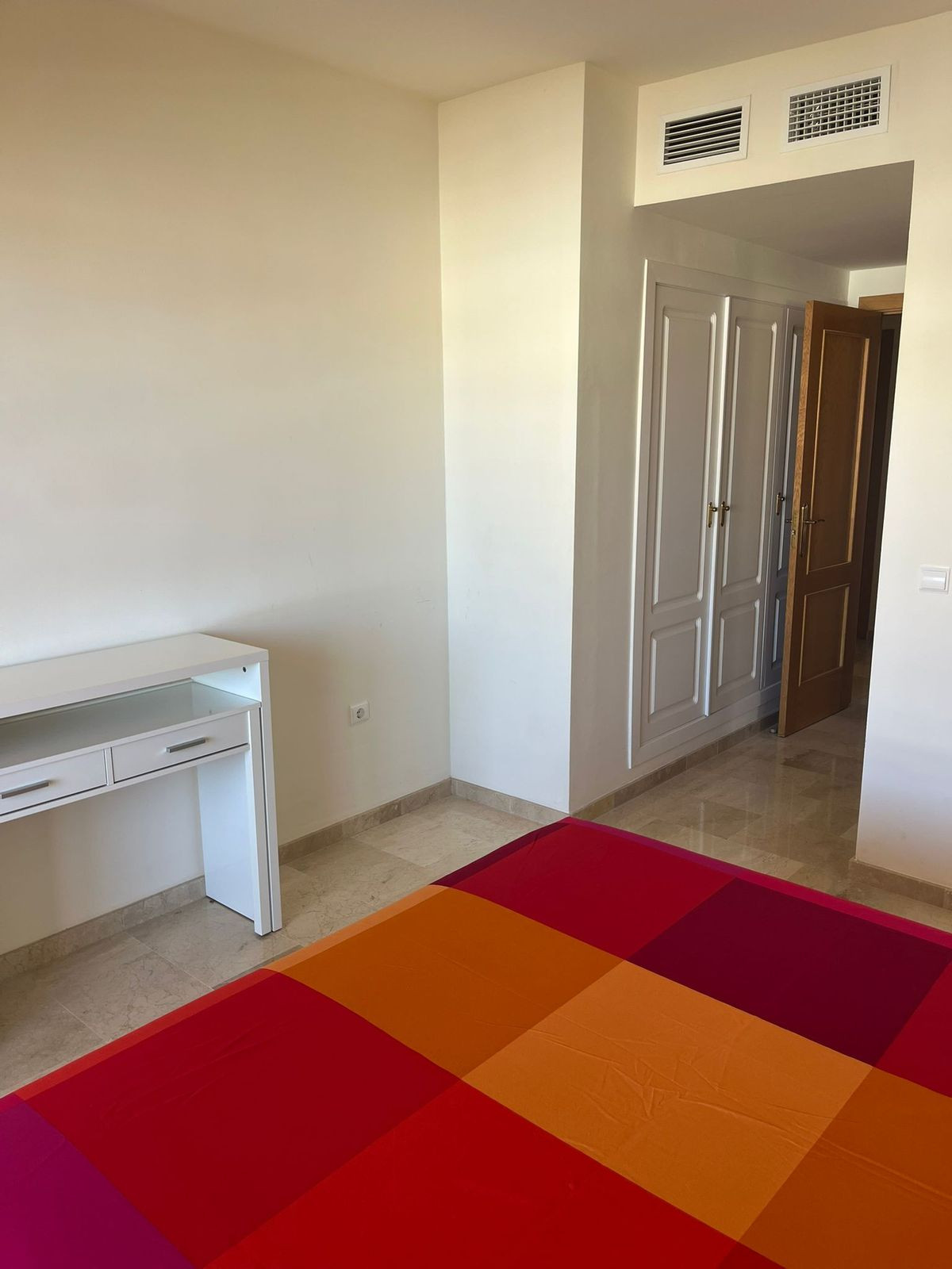 dd4627bdf2cc4e6e3f193064bbb40fe5 - 12