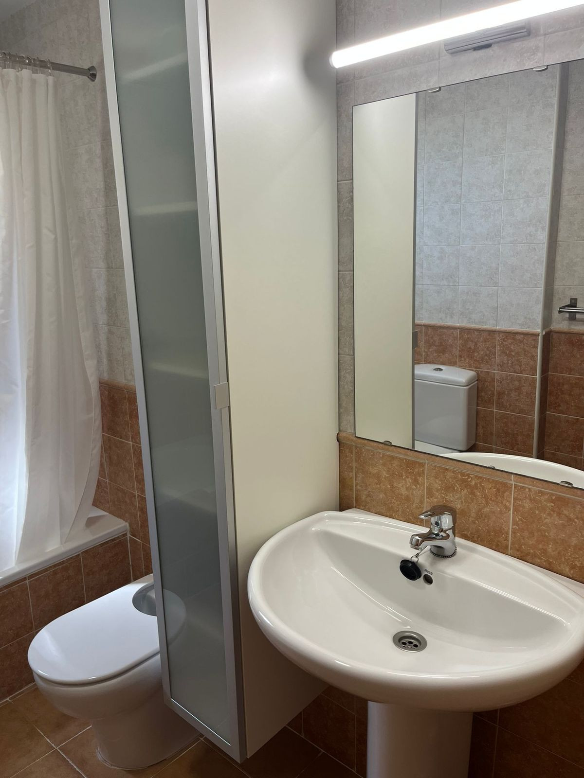 dd4627bdf2cc4e6e3f193064bbb40fe5 - 18