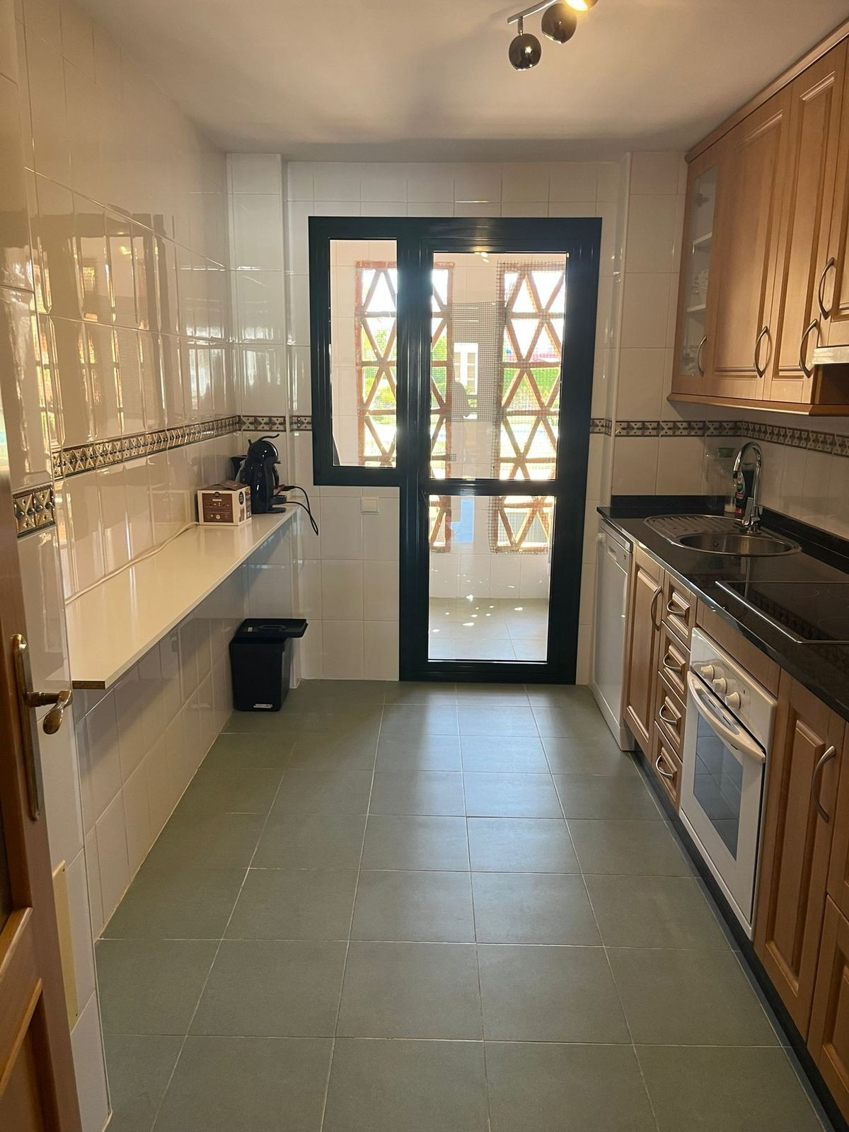 dd4627bdf2cc4e6e3f193064bbb40fe5 - 22