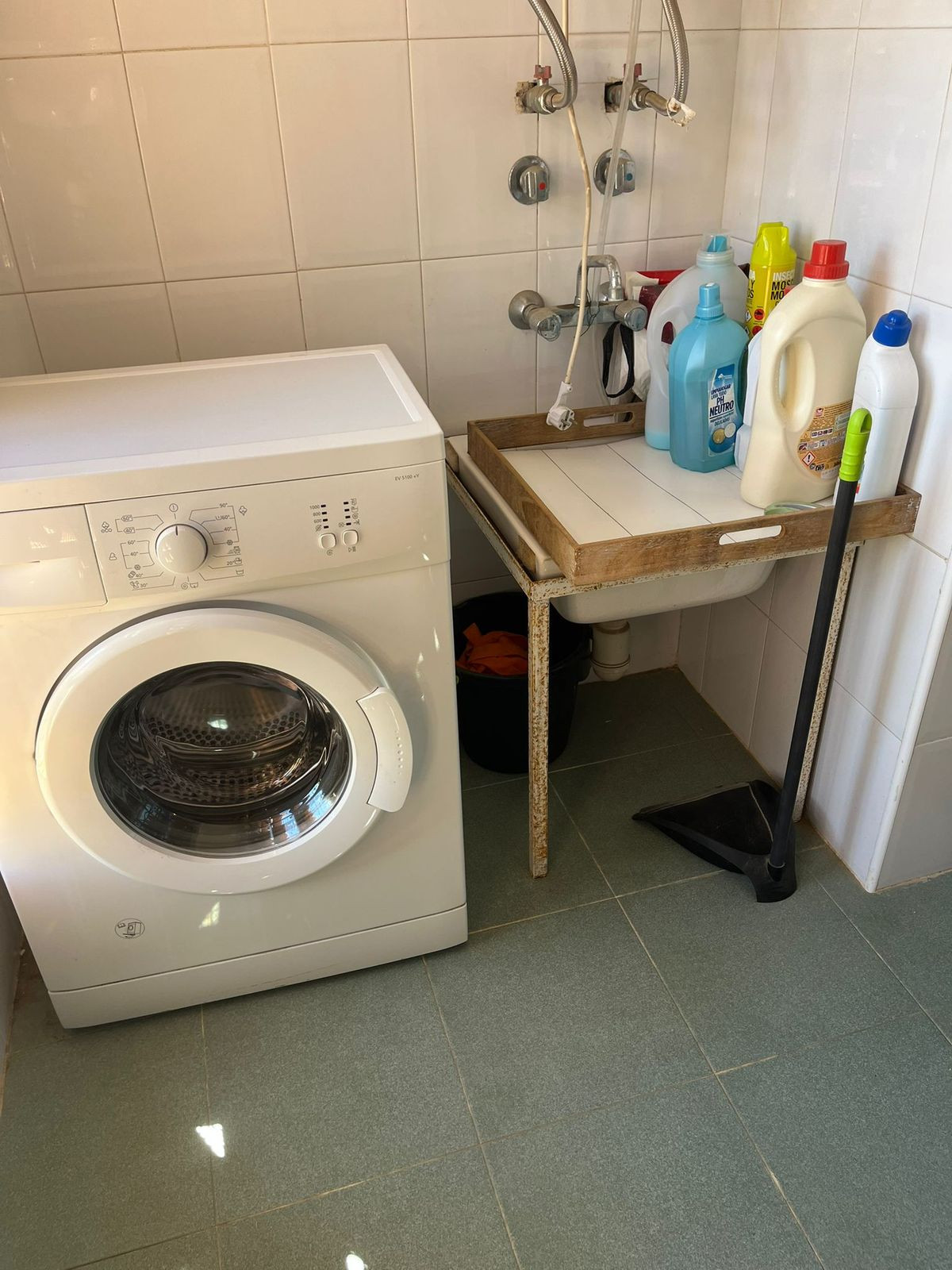 dd4627bdf2cc4e6e3f193064bbb40fe5 - 24