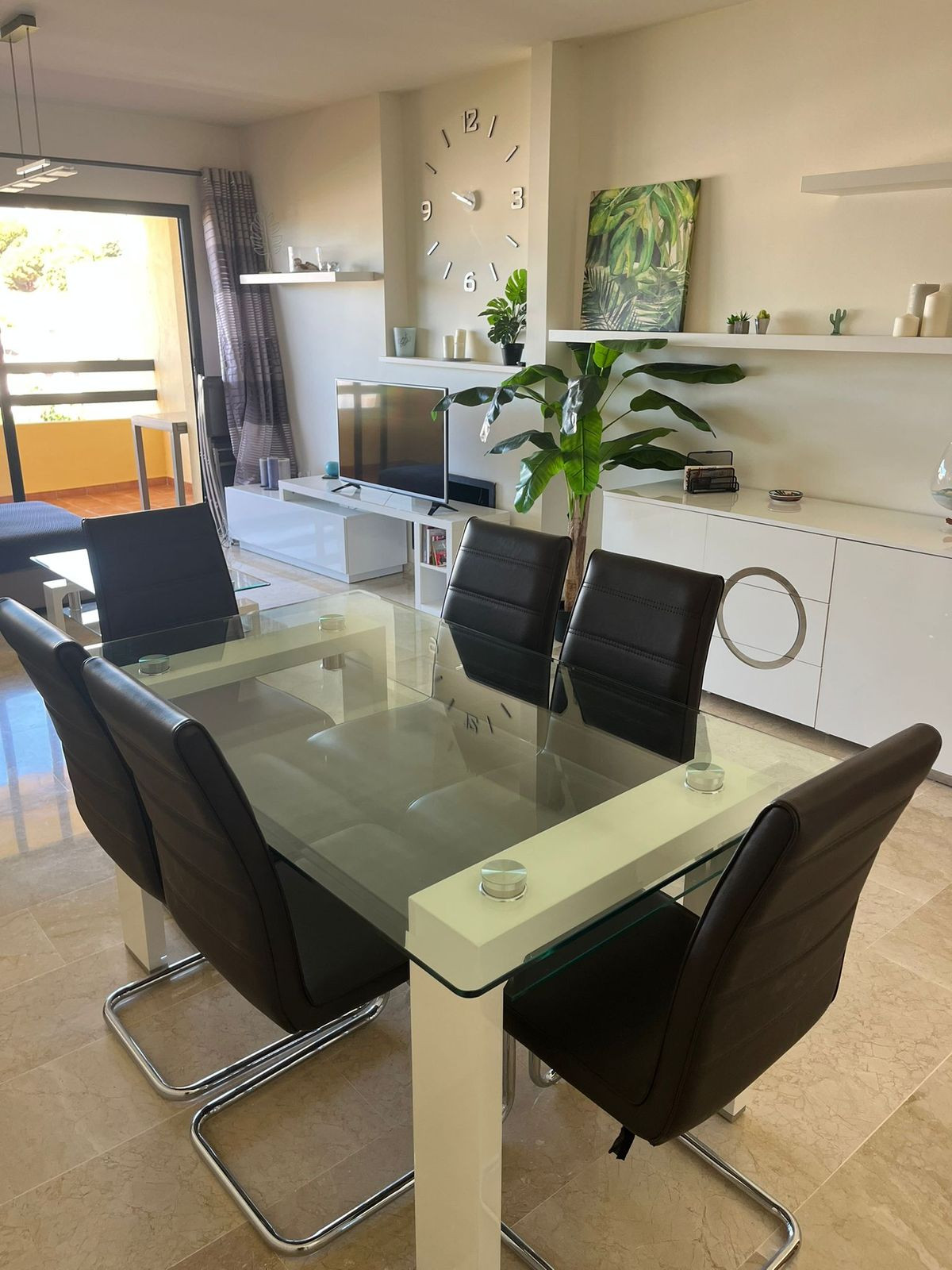 dd4627bdf2cc4e6e3f193064bbb40fe5 - 4