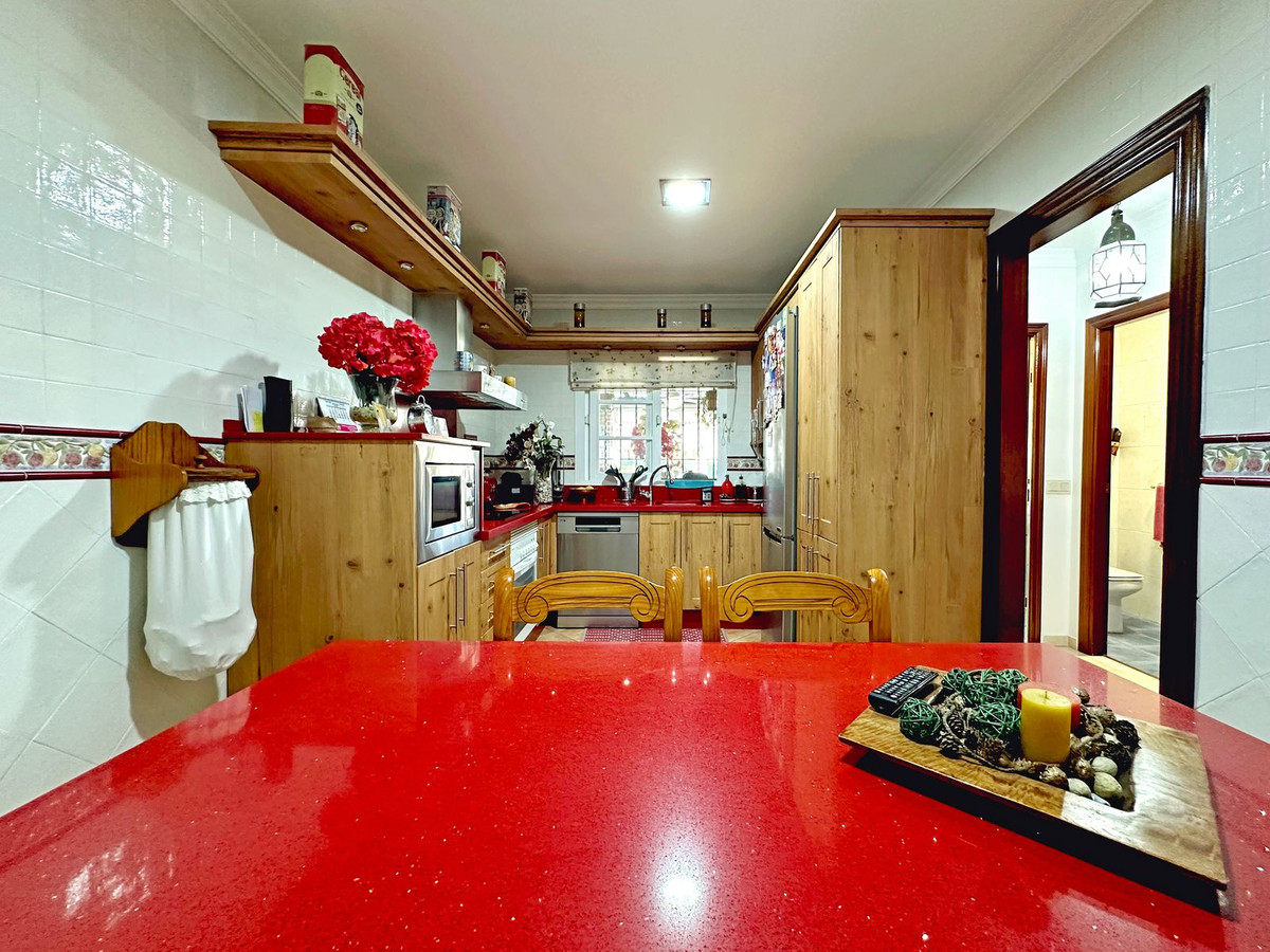 ddc74312444696afb153a747f3bbc9ab - 28