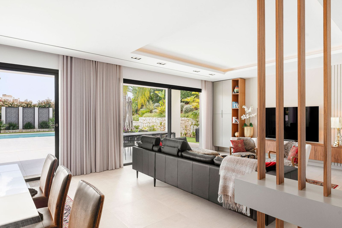 ddf91abc454a5b77038899c504b21776 - 10