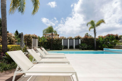 ddf91abc454a5b77038899c504b21776 - 13