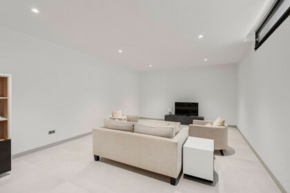 ddf91abc454a5b77038899c504b21776 - 30