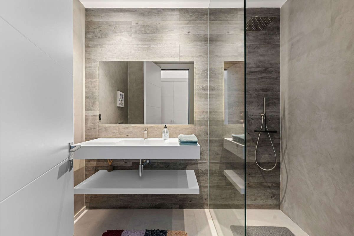 ddf91abc454a5b77038899c504b21776 - 33