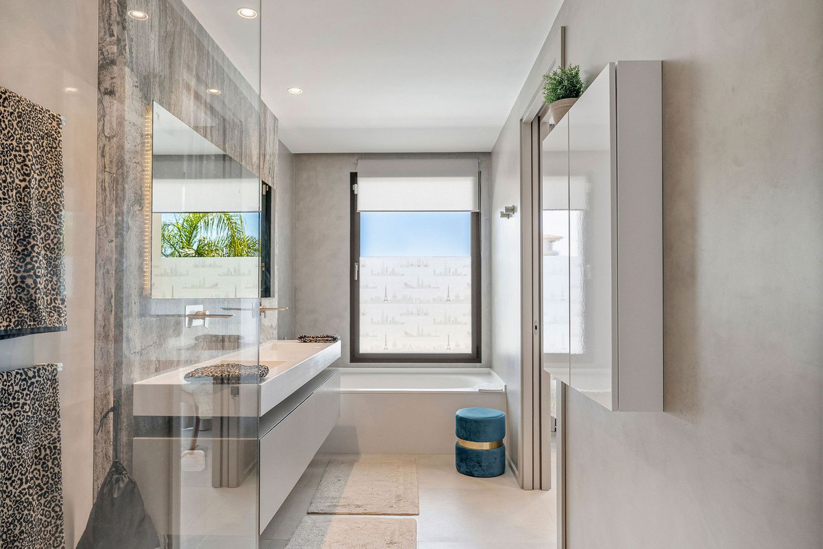 ddf91abc454a5b77038899c504b21776 - 40