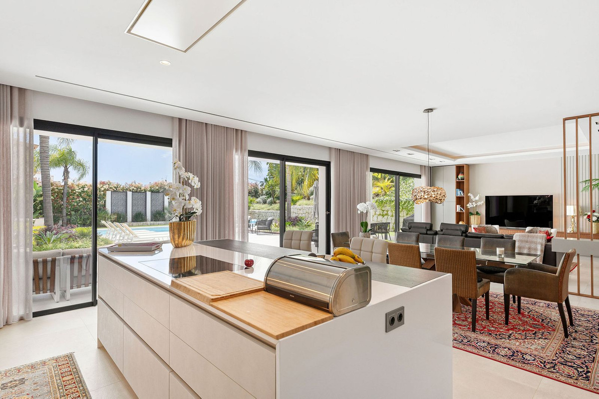 ddf91abc454a5b77038899c504b21776 - 6