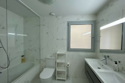 de5ba52c03a9ae702f4b61e97499a39e - 18