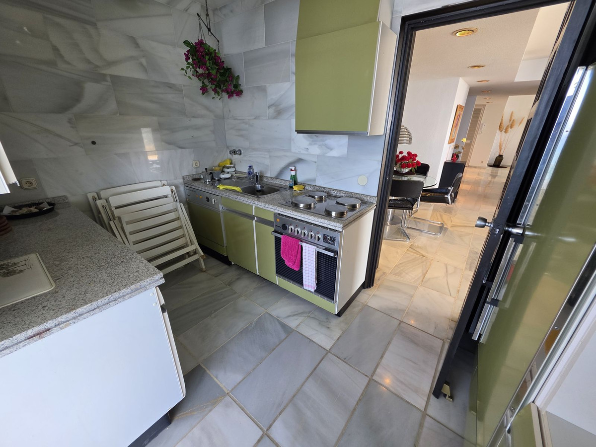 de70afc4b1283cc1509953c8a086a8c8 - 10