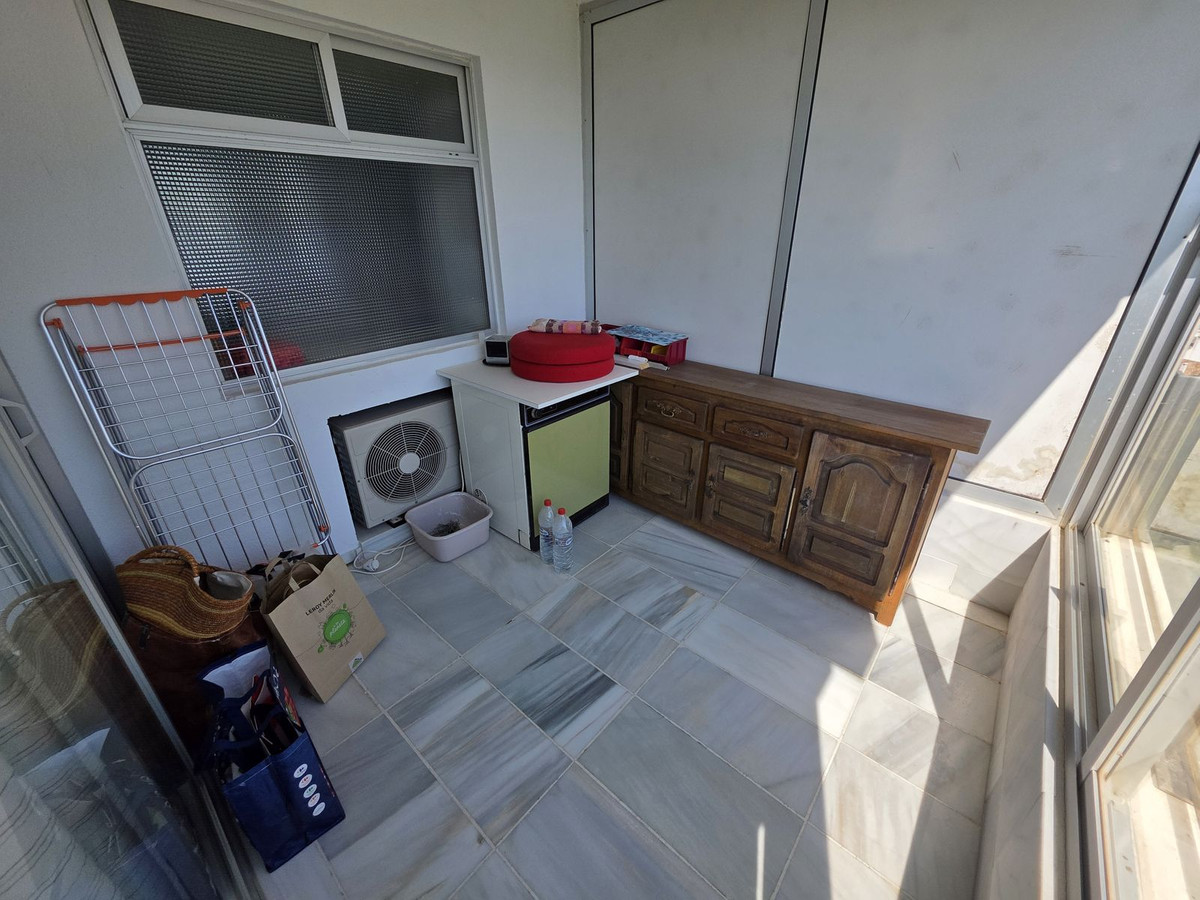 de70afc4b1283cc1509953c8a086a8c8 - 22