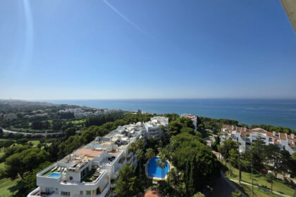 de70afc4b1283cc1509953c8a086a8c8 - 23