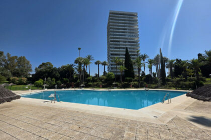 de70afc4b1283cc1509953c8a086a8c8 - 26