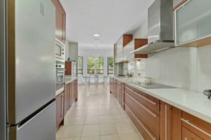 df2a389fd298ad2ebdf071d5fadaa5b9 - 9