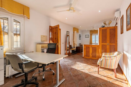 e08308fecc82d3e15683f931d6c84183 - 28