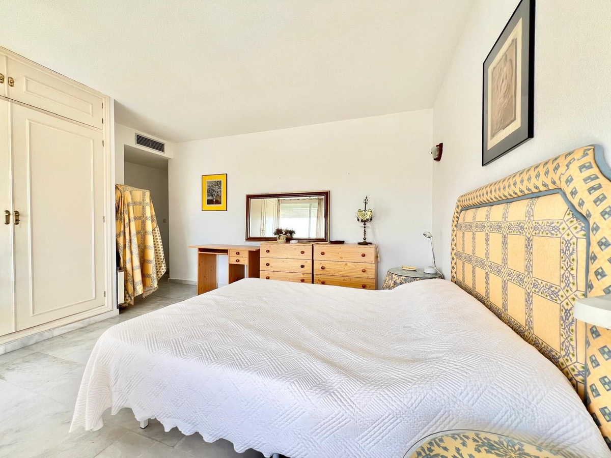 e0de71986fe1c03f45dfb91ad99a7702 - 14