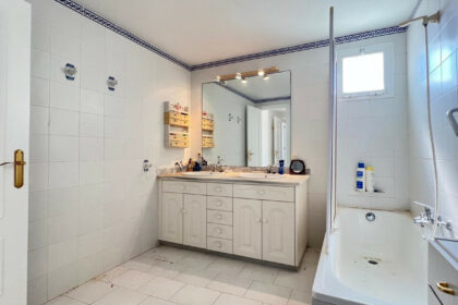 e0de71986fe1c03f45dfb91ad99a7702 - 18