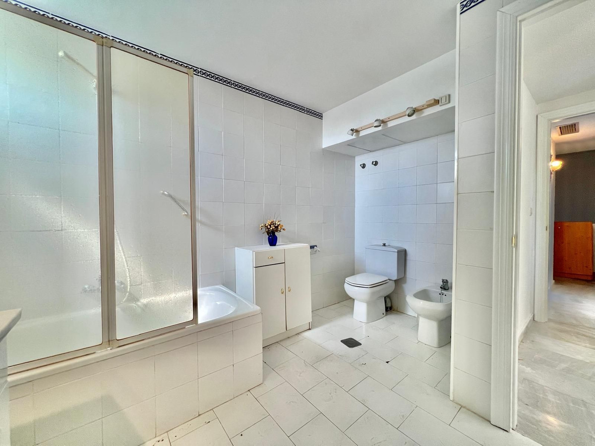 e0de71986fe1c03f45dfb91ad99a7702 - 19