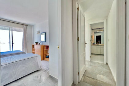 e0de71986fe1c03f45dfb91ad99a7702 - 23