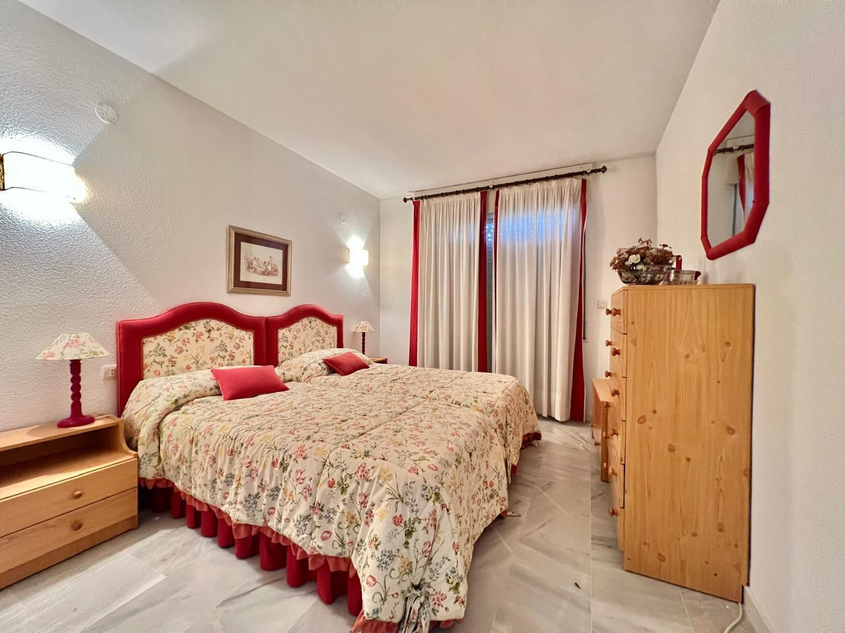 e0de71986fe1c03f45dfb91ad99a7702 - 25