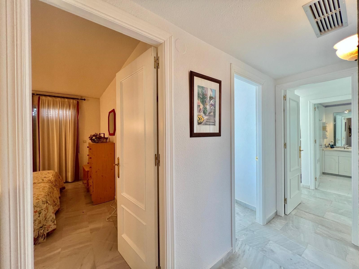 e0de71986fe1c03f45dfb91ad99a7702 - 26