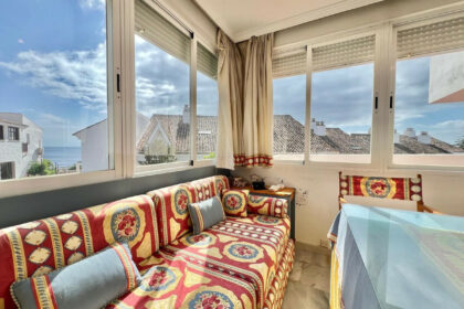 e0de71986fe1c03f45dfb91ad99a7702 - 30