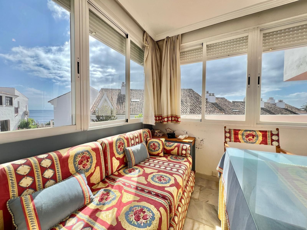 e0de71986fe1c03f45dfb91ad99a7702 - 30