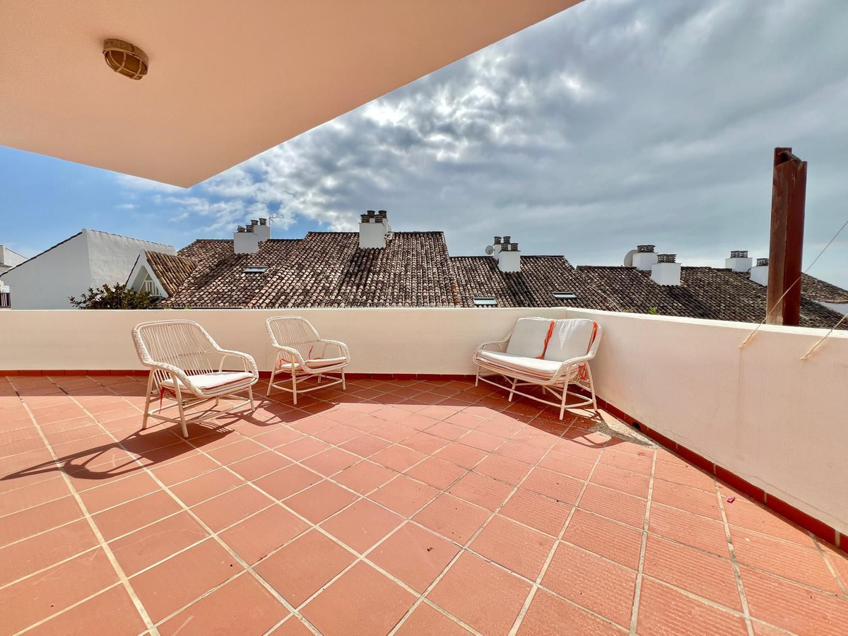 e0de71986fe1c03f45dfb91ad99a7702 - 34