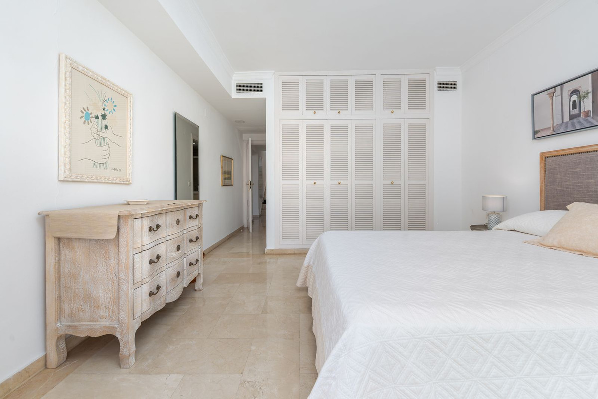 e0e80d9ed9e633295f8af4015e3f5820 - 29