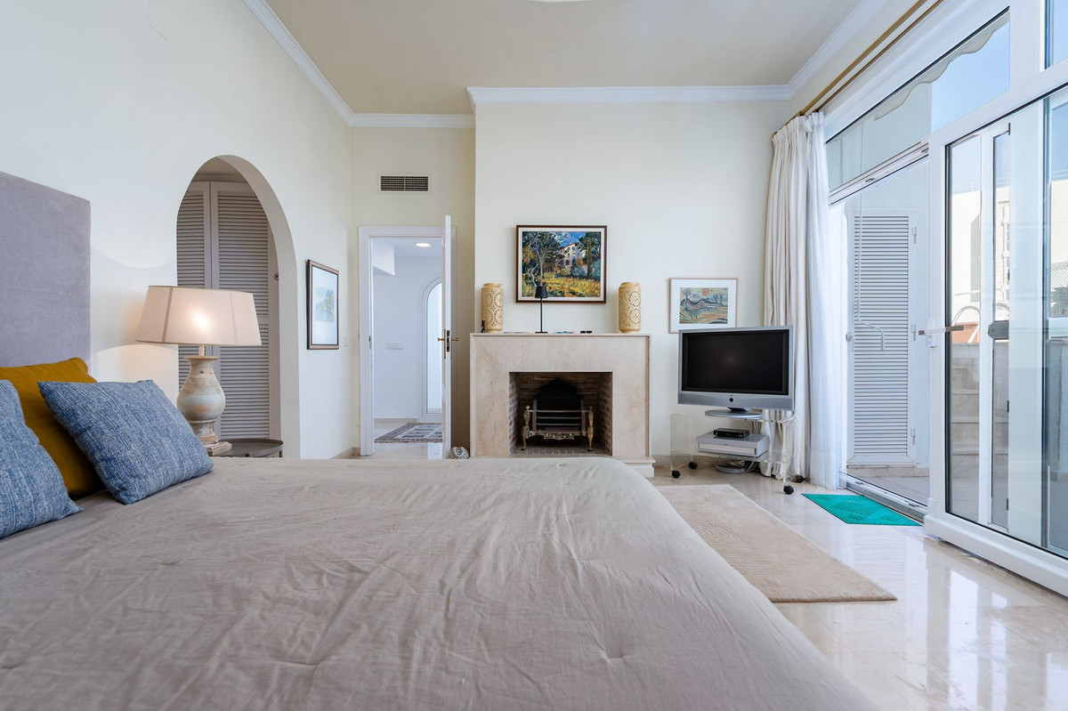 e0e80d9ed9e633295f8af4015e3f5820 - 32