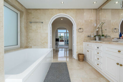 e0e80d9ed9e633295f8af4015e3f5820 - 37