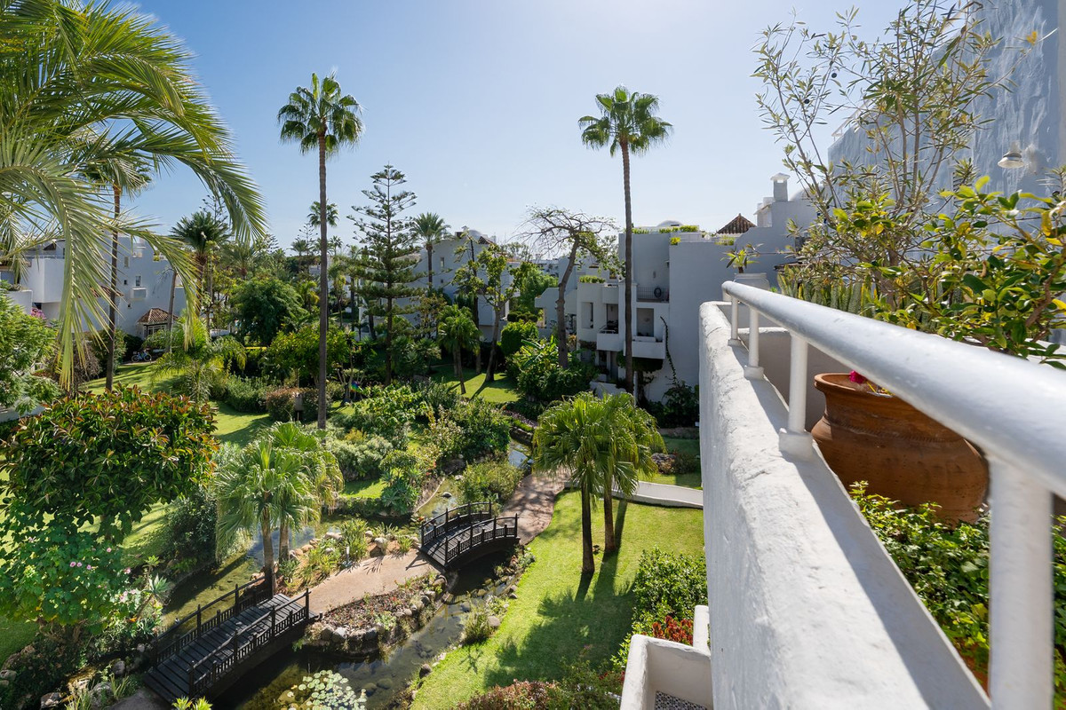 e0e80d9ed9e633295f8af4015e3f5820 - 45