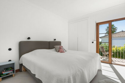 e0f5717d5851136e5c0f7556e7d5d8fe - 16