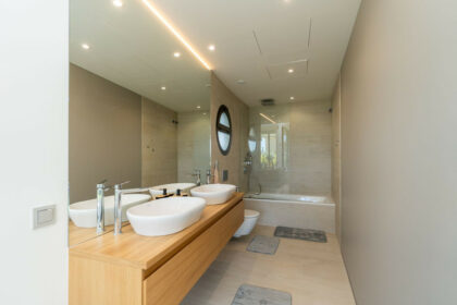 e24656c07f129c6b8e2373a6a06f735a - 15