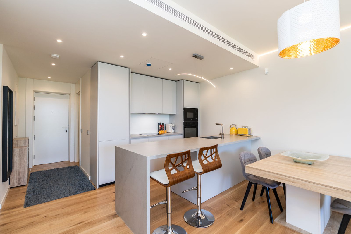 e24656c07f129c6b8e2373a6a06f735a - 21