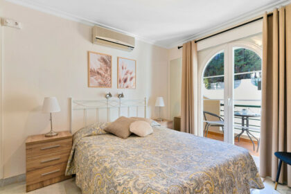 e2f8cd315093b87f71da30d231c9ede7 - 11