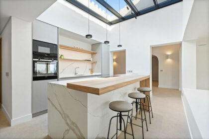 e35c3c0d845b6b12e643dde205491e6a - 14