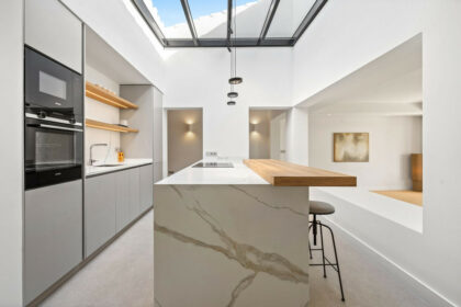 e35c3c0d845b6b12e643dde205491e6a - 16