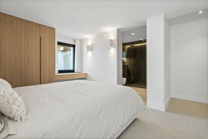 e35c3c0d845b6b12e643dde205491e6a - 17