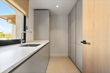 e35c3c0d845b6b12e643dde205491e6a - 24